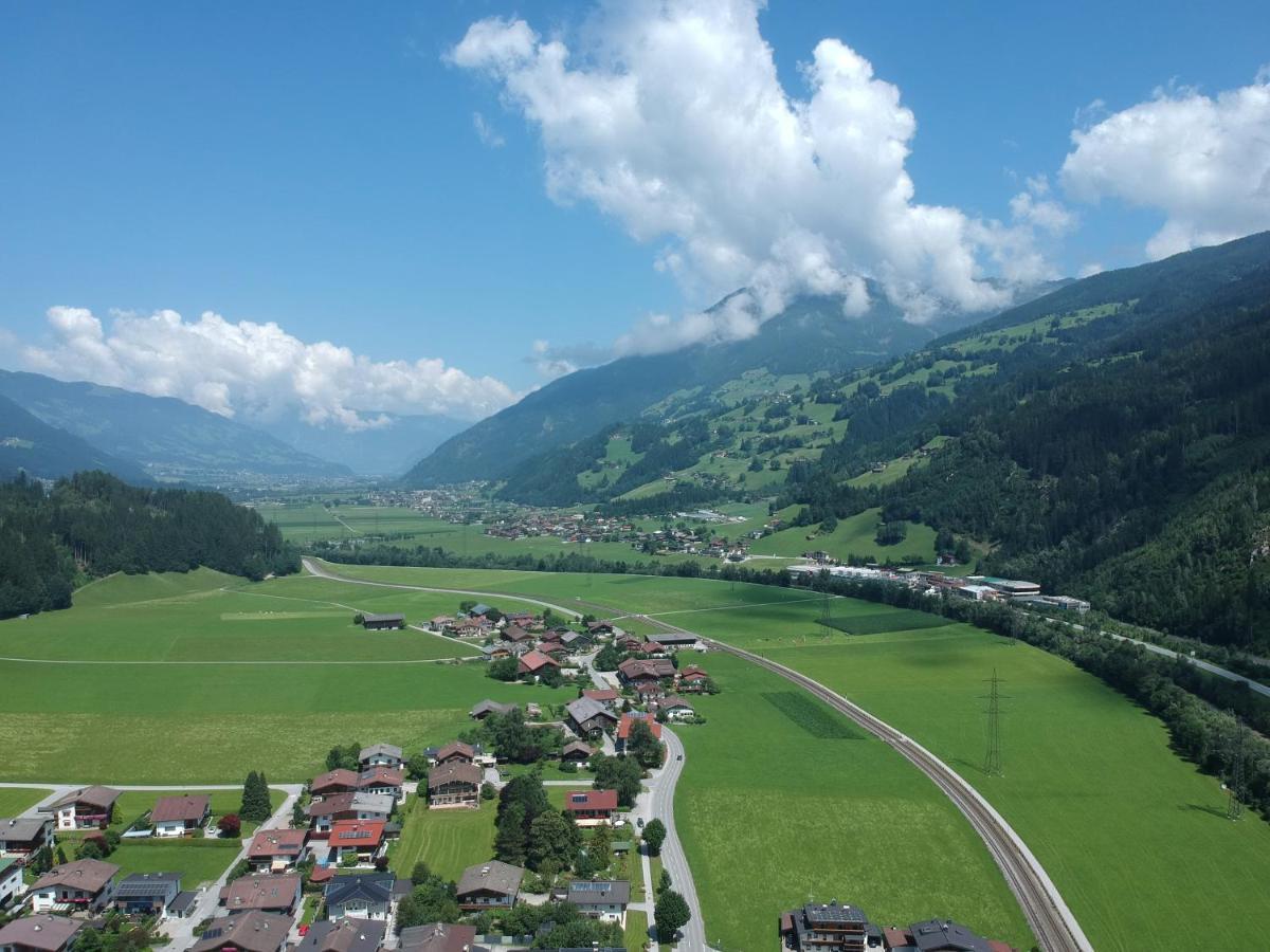 Gasthof Zum Lowen Aschau Im Zillertal Zewnętrze zdjęcie